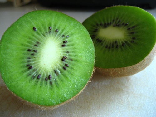 Buah Kiwi yang Kaya Vitamin C